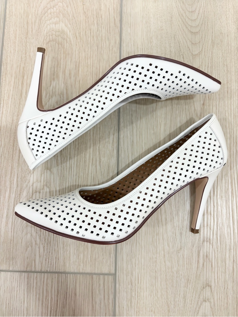 Halogen Cocktail Party Feminine Trendy Women’s White Perforated High Heel Pump
